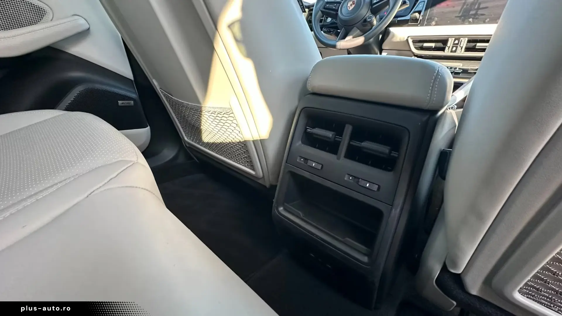 Porsche Macan Electric 4