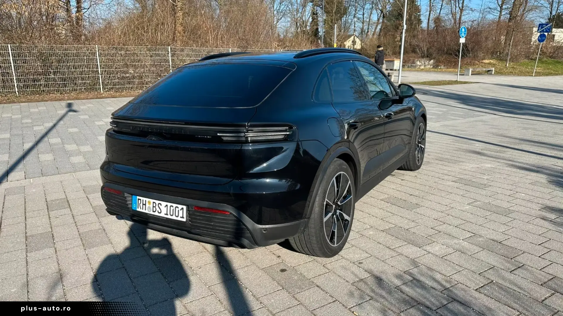 Porsche Macan Electric 4