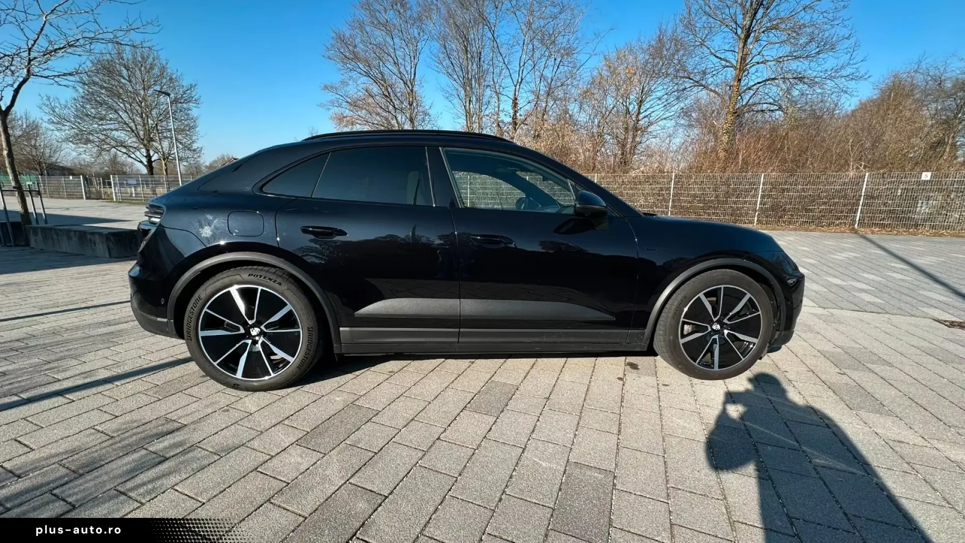 Porsche Macan Electric 4