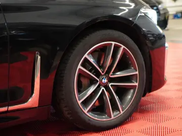 BMW 740d xDrive M Paket  Laser Soft-C. Keyless Spur