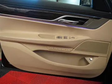 BMW 740d xDrive M Paket  Laser Soft-C. Keyless Spur