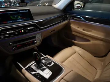 BMW 740d xDrive M Paket  Laser Soft-C. Keyless Spur