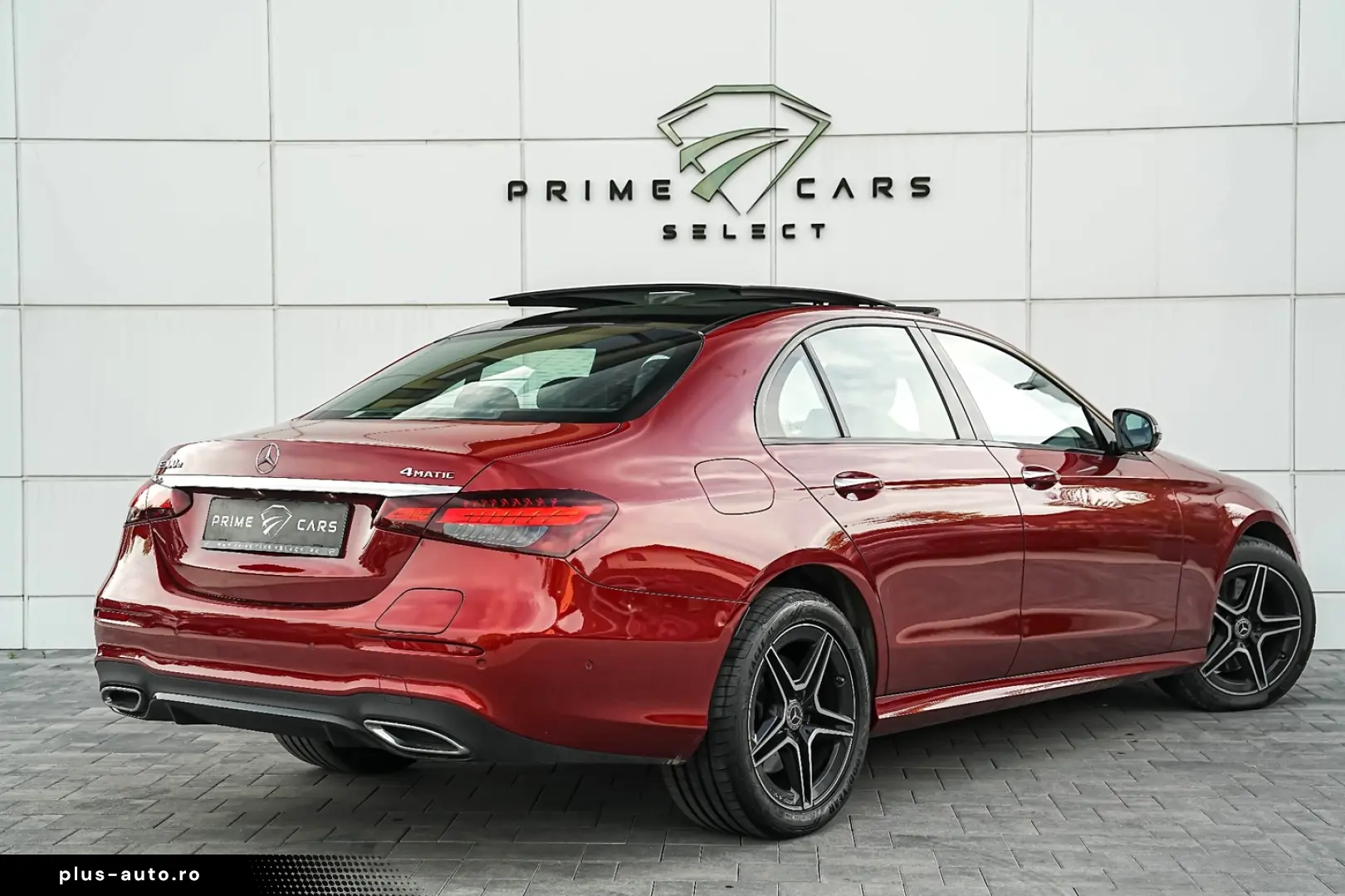 Mercedes-Benz E 300 9G-TRONIC AMG Line