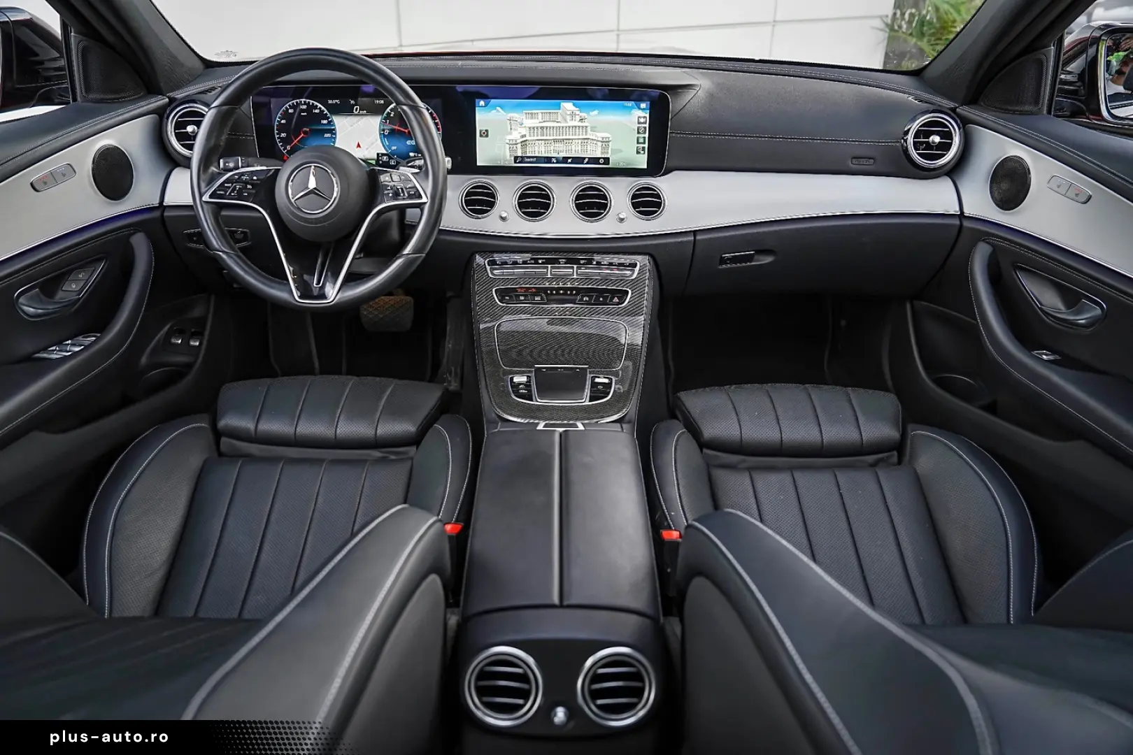 Mercedes-Benz E 300 9G-TRONIC AMG Line