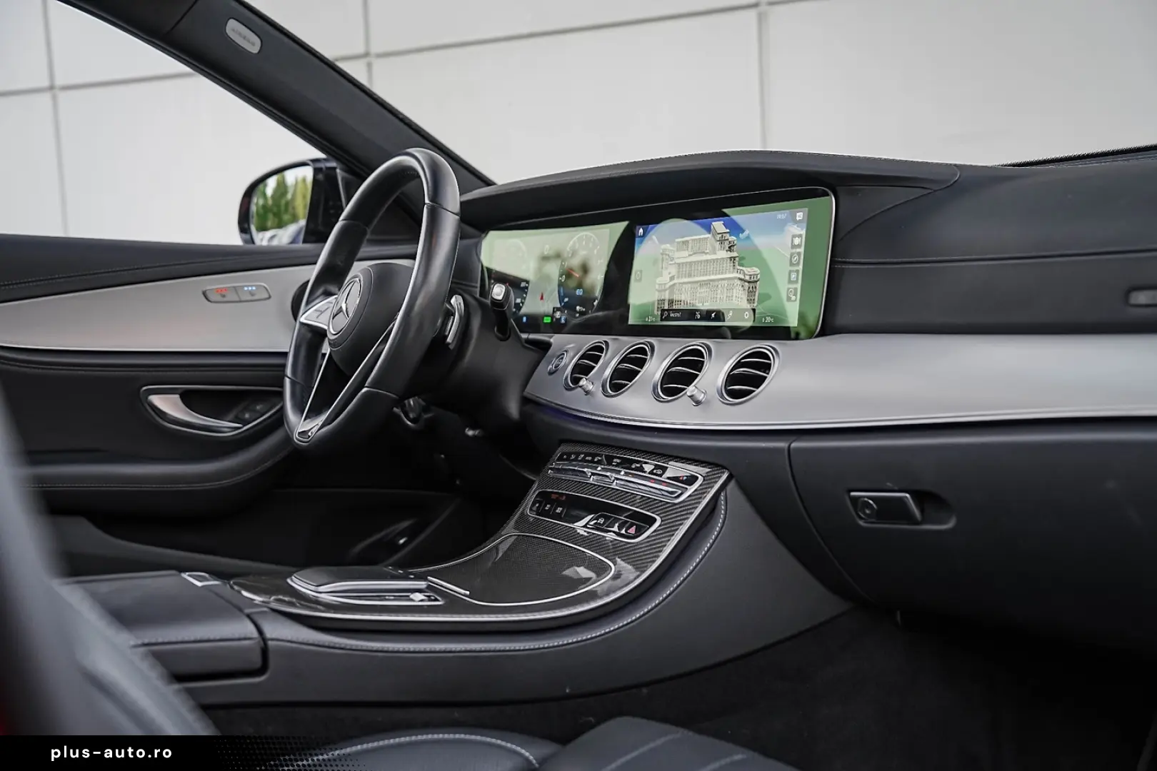 Mercedes-Benz E 300 9G-TRONIC AMG Line