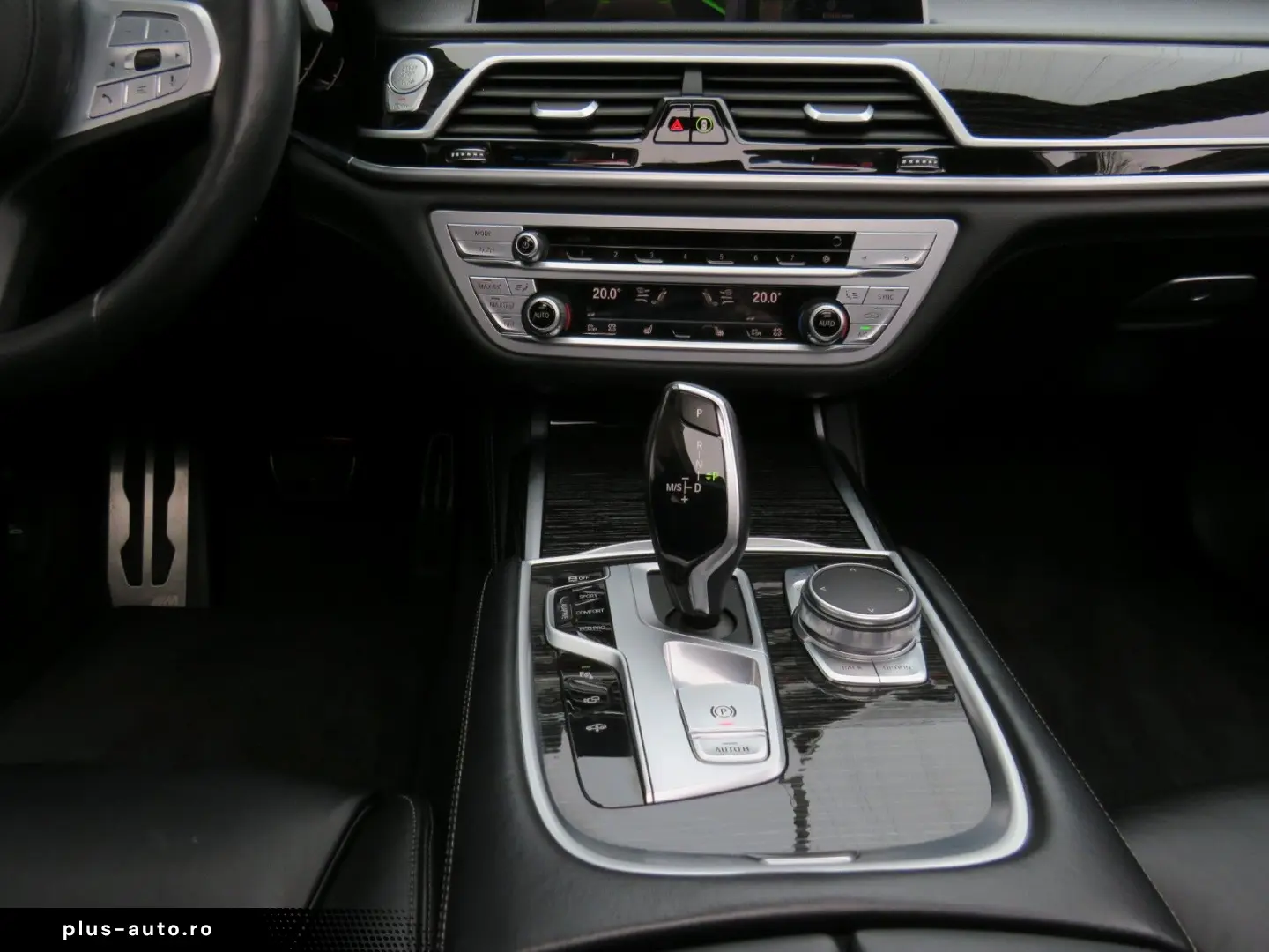 BMW 740 d xDrive M Sport   Schiebedach & Top