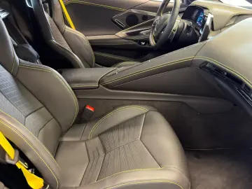 Corvette C8 6.2 V8 Stingray 3LT Targa