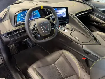 Corvette C8 6.2 V8 Stingray 3LT Targa