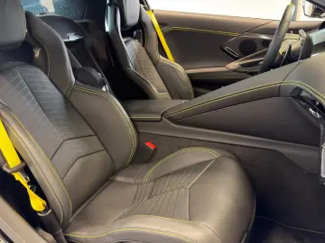 Corvette C8 6.2 V8 Stingray 3LT Targa