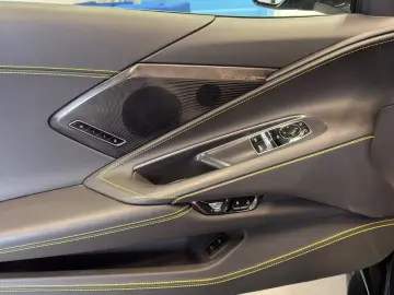 Corvette C8 6.2 V8 Stingray 3LT Targa