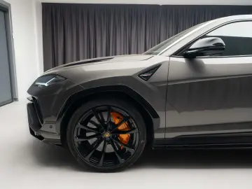 Lamborghini Urus S