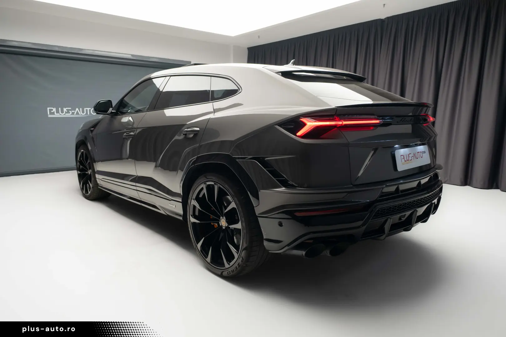 Lamborghini Urus S
