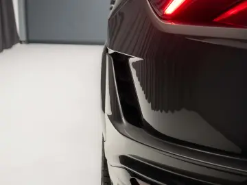 Lamborghini Urus S