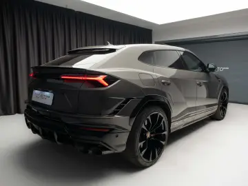 Lamborghini Urus S