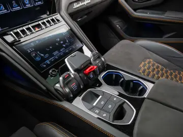 Lamborghini Urus S