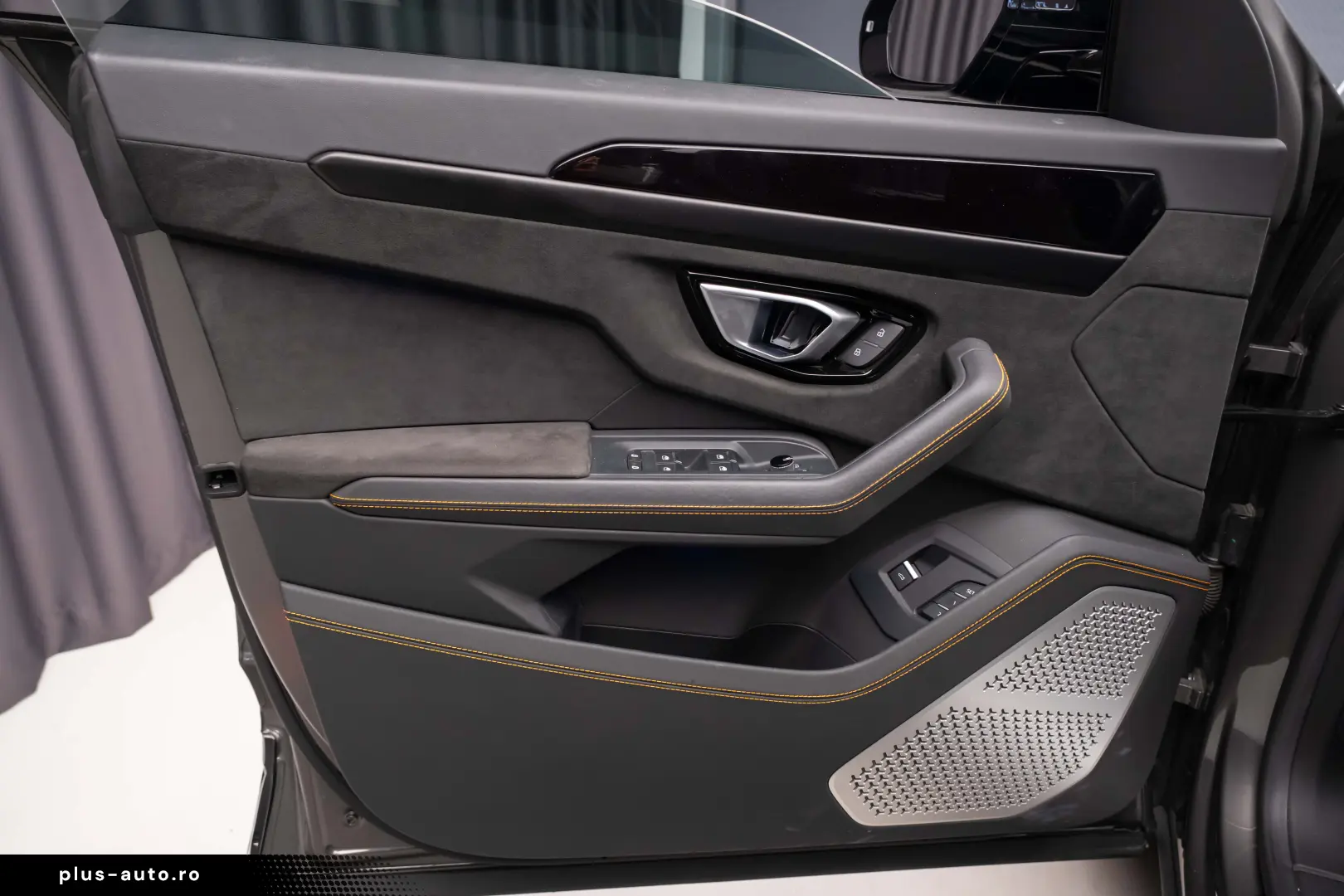 Lamborghini Urus S