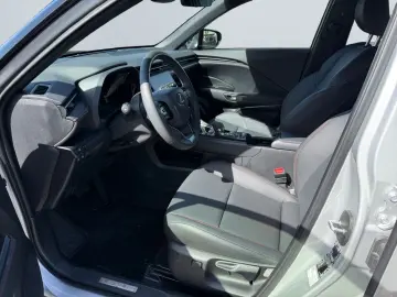 LEXUS LBX FWD Emotion  LED Digi CP Kamera SHZ el. Heck