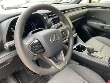 LEXUS LBX FWD  LED SHZ CarPlay Kamera SmartKey ACC PDC