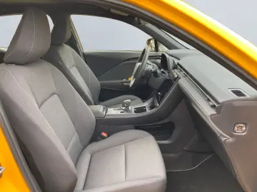 LEXUS LBX FWD  LED SHZ CarPlay Kamera SmartKey ACC PDC