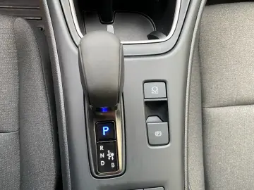 LEXUS LBX FWD  LED SHZ CarPlay Kamera SmartKey ACC PDC