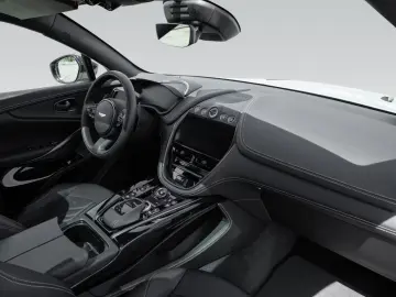 Aston Martin DBX707   Remote Park Heat   Gloss Black Package
