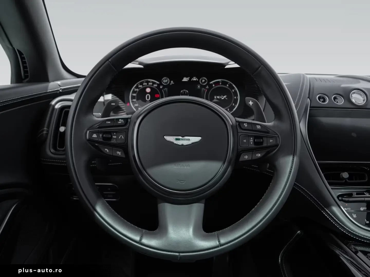 Aston Martin DBX707   Remote Park Heat   Gloss Black Package