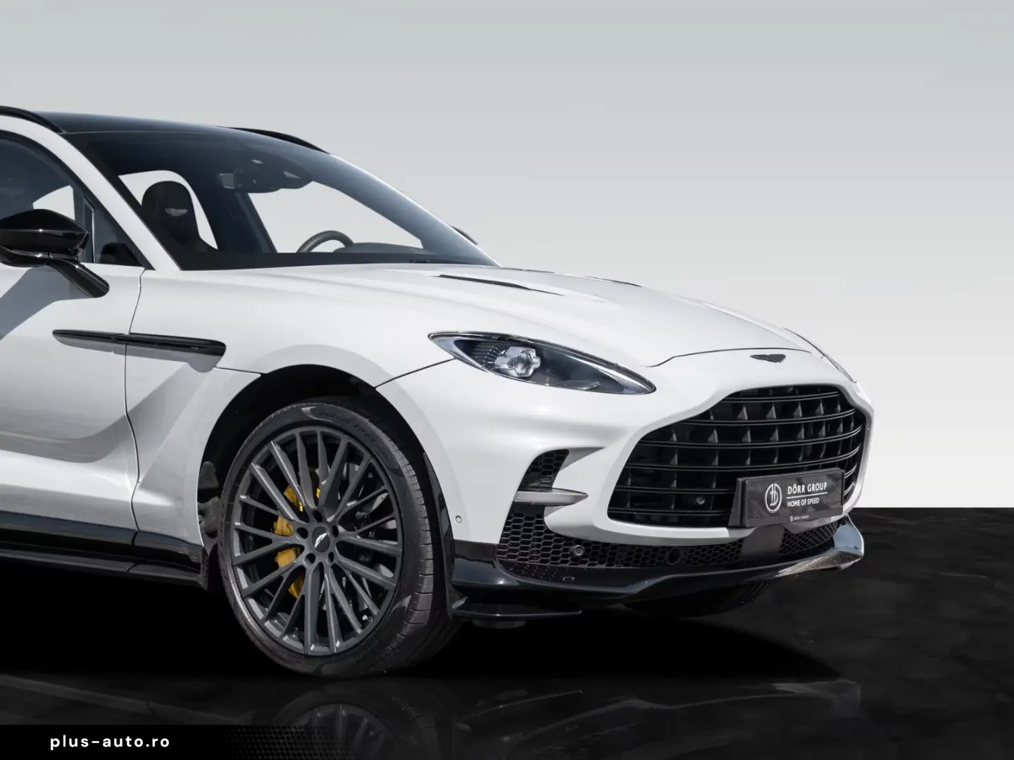 Aston Martin DBX707   Remote Park Heat   Gloss Black Package