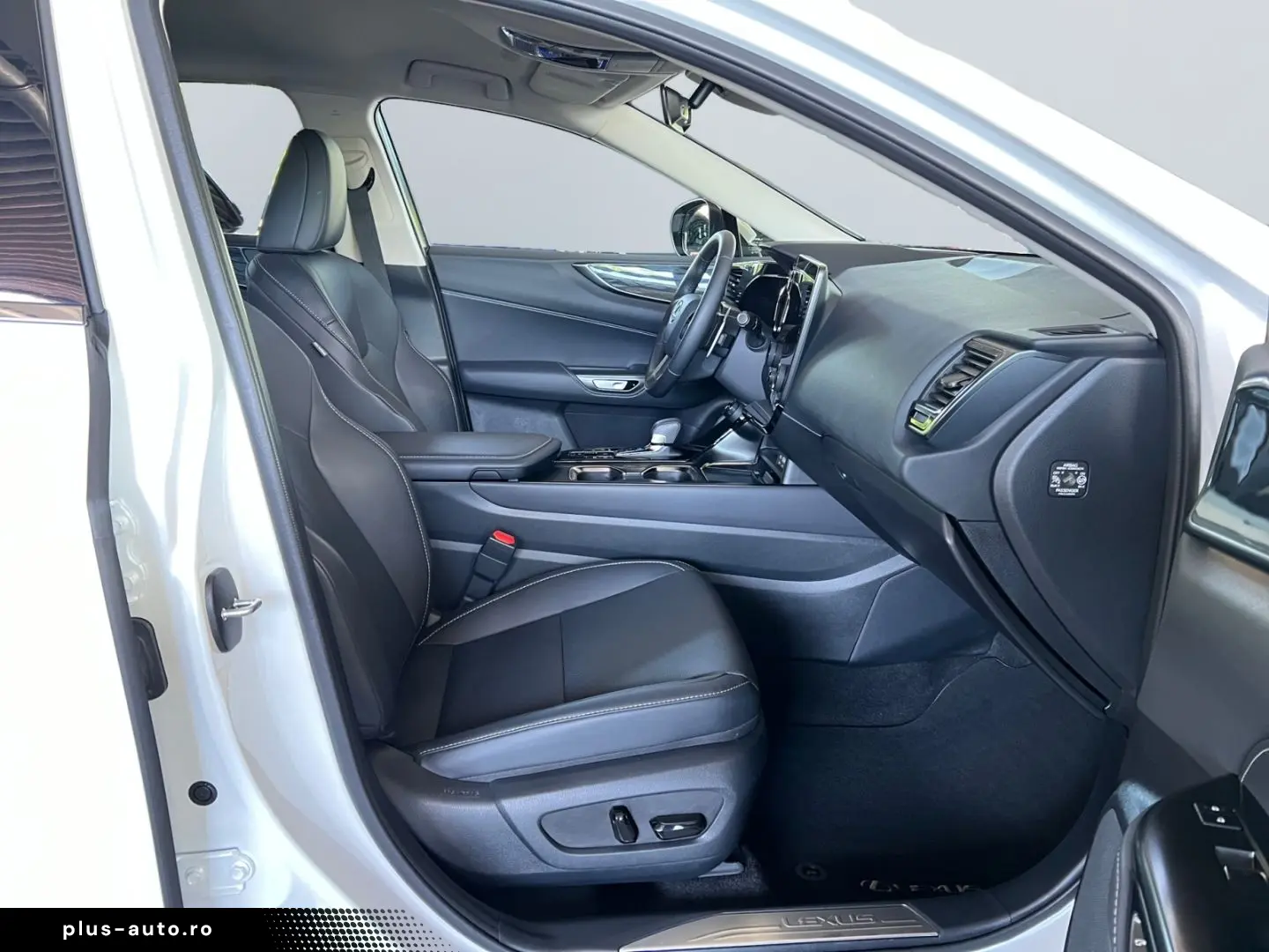 LEXUS NX 450h  E-FOUR Business Line  LED 360  ACC Navi