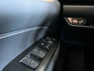 LEXUS NX 450h  E-FOUR Business Line  LED 360  ACC Navi