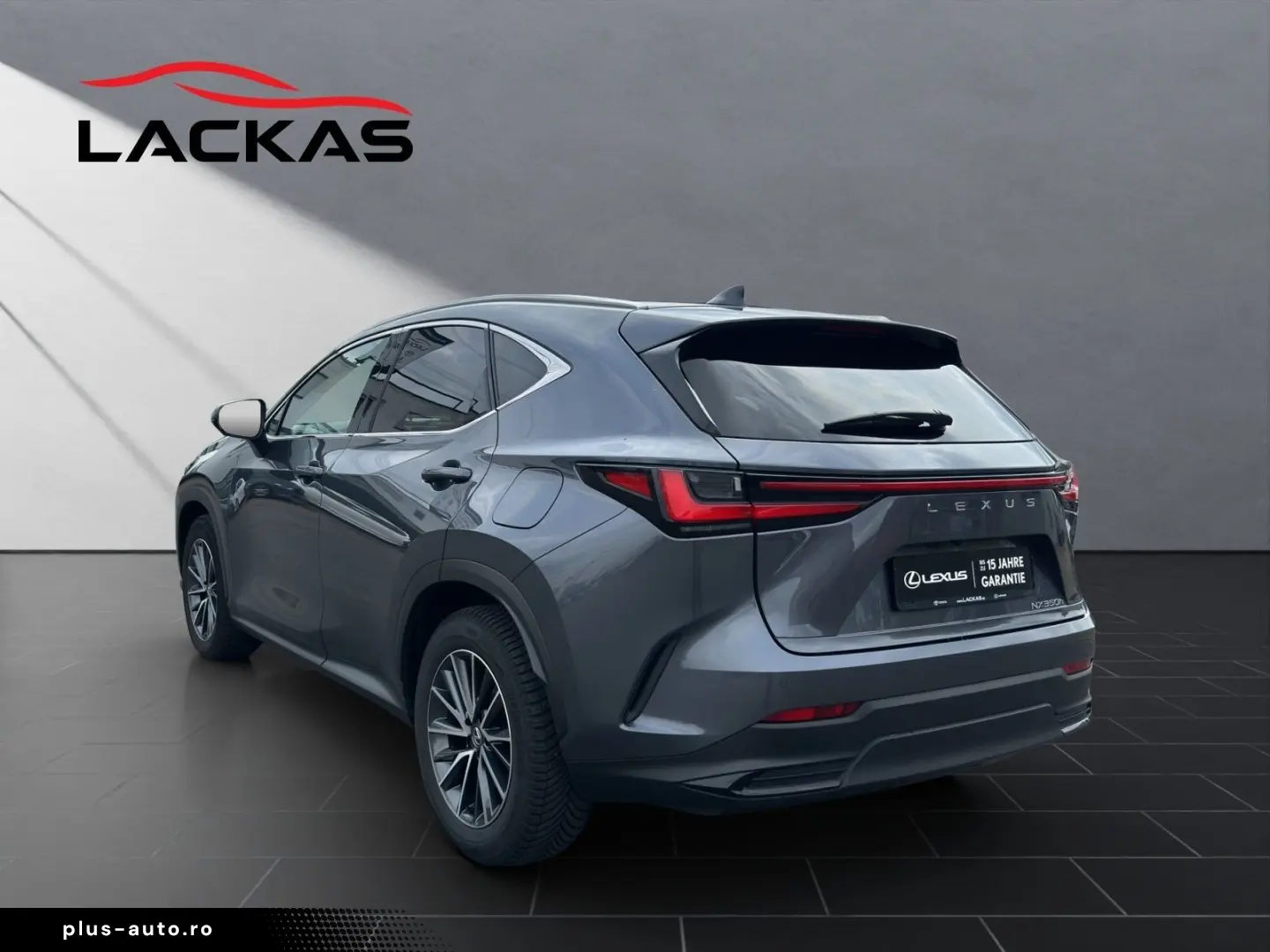 LEXUS NX 350h Executive E-FOUR PANORAMA HuD MEMORY SHZ