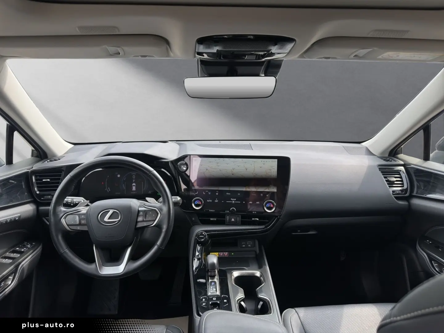 LEXUS NX 350h Executive E-FOUR PANORAMA HuD MEMORY SHZ