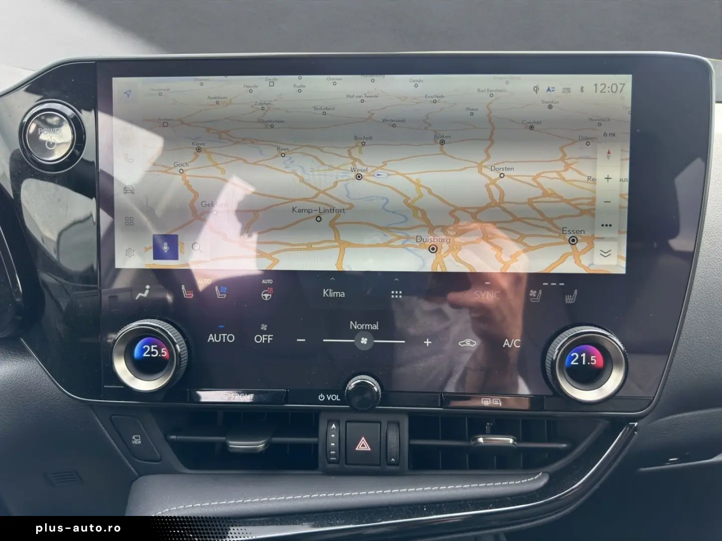 LEXUS NX 350h Executive E-FOUR PANORAMA HuD MEMORY SHZ