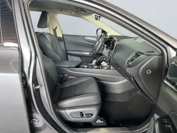 LEXUS NX 450h  E-FOUR Business  Bi-LED RCam el. Sitze