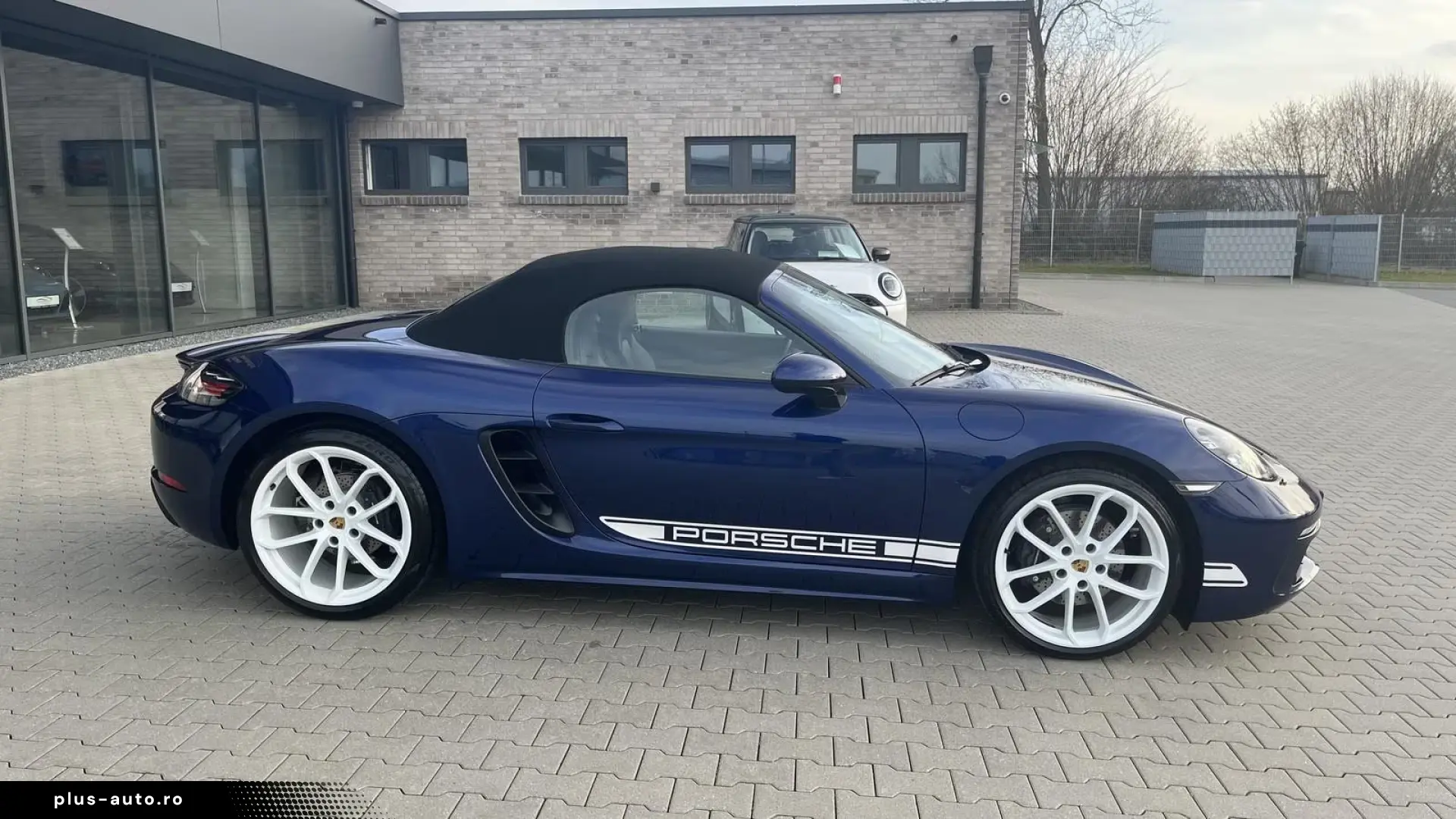 Porsche Boxster Style Edition  Bose Sport exhaust system