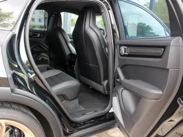 PORSCHE Cayenne Turbo GT  APPROVED  BURMESTER  CARBON