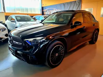 MERCEDES-BENZ GLC 200 4M AMG Night Pano ACC  Mem Digit AHK