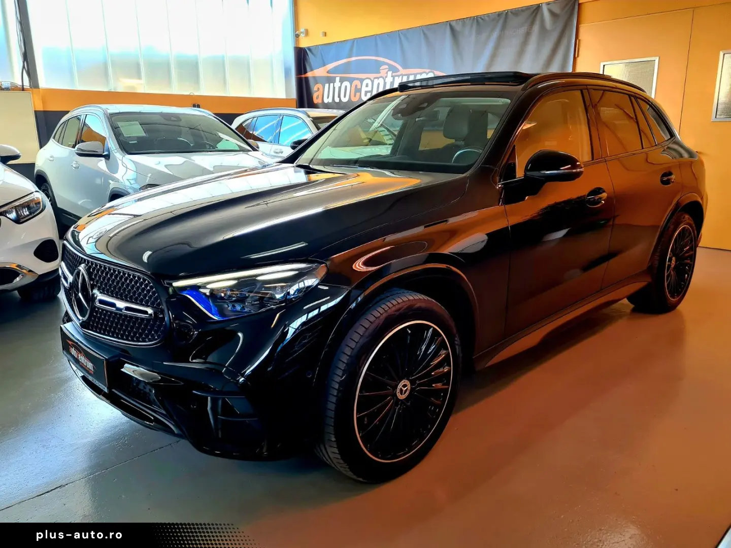 MERCEDES-BENZ GLC 200 4M AMG Night Pano ACC  Mem Digit AHK