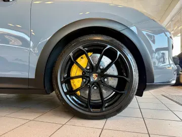 PORSCHE Cayenne Turbo GT ACC   HeadUp   22Zoll   Keyless