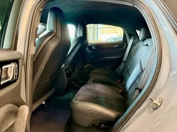 PORSCHE Cayenne Turbo GT ACC   HeadUp   22Zoll   Keyless