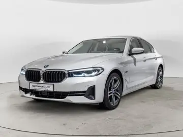 BMW 530e xDrive AHK HUD LED ACC W-LAN NAVI HGSD H K