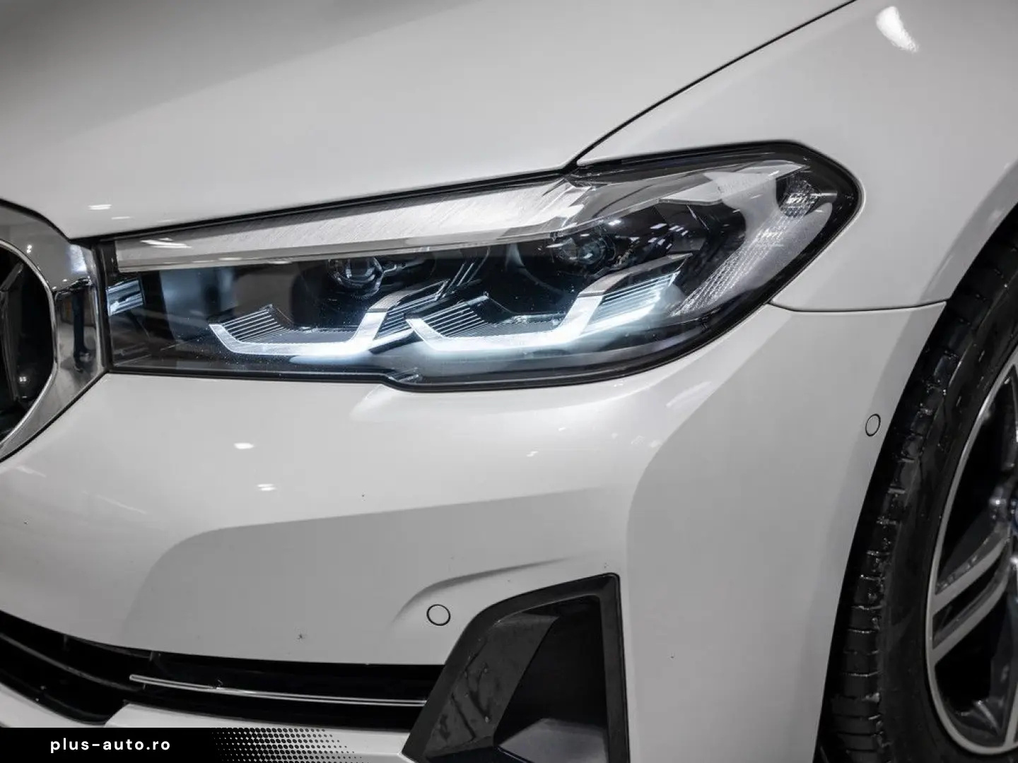 BMW 530e xDrive AHK HUD LED ACC W-LAN NAVI HGSD H K