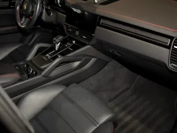 PORSCHE Cayenne 4.0 V8 Turbo KAT Turbo GT !