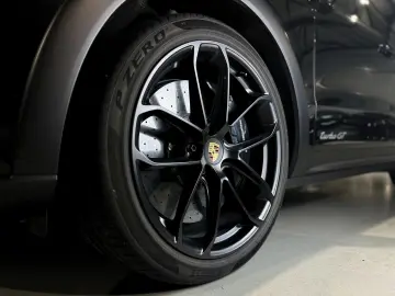 PORSCHE Cayenne 4.0 V8 Turbo KAT Turbo GT !