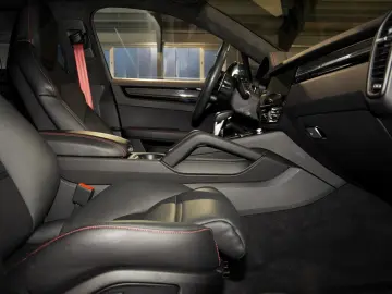 PORSCHE Cayenne 4.0 V8 Turbo KAT Turbo GT !