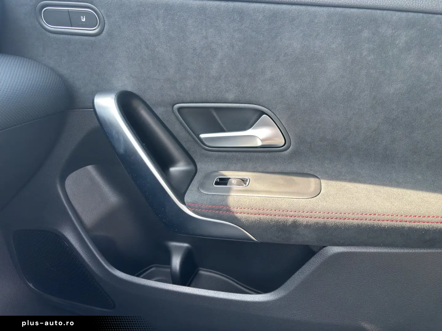 MERCEDES-BENZ CLA 250 4M AMG PREMIUM  KEYLESS KAM AMB