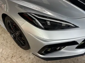 CORVETTE C8 Stingray Coupe Targa 3 LT  UNFALLFREI  17TKM
