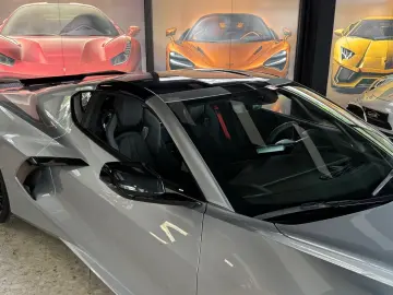 CORVETTE C8 Stingray Coupe Targa 3 LT  UNFALLFREI  17TKM