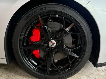 CORVETTE C8 Stingray Coupe Targa 3 LT  UNFALLFREI  17TKM