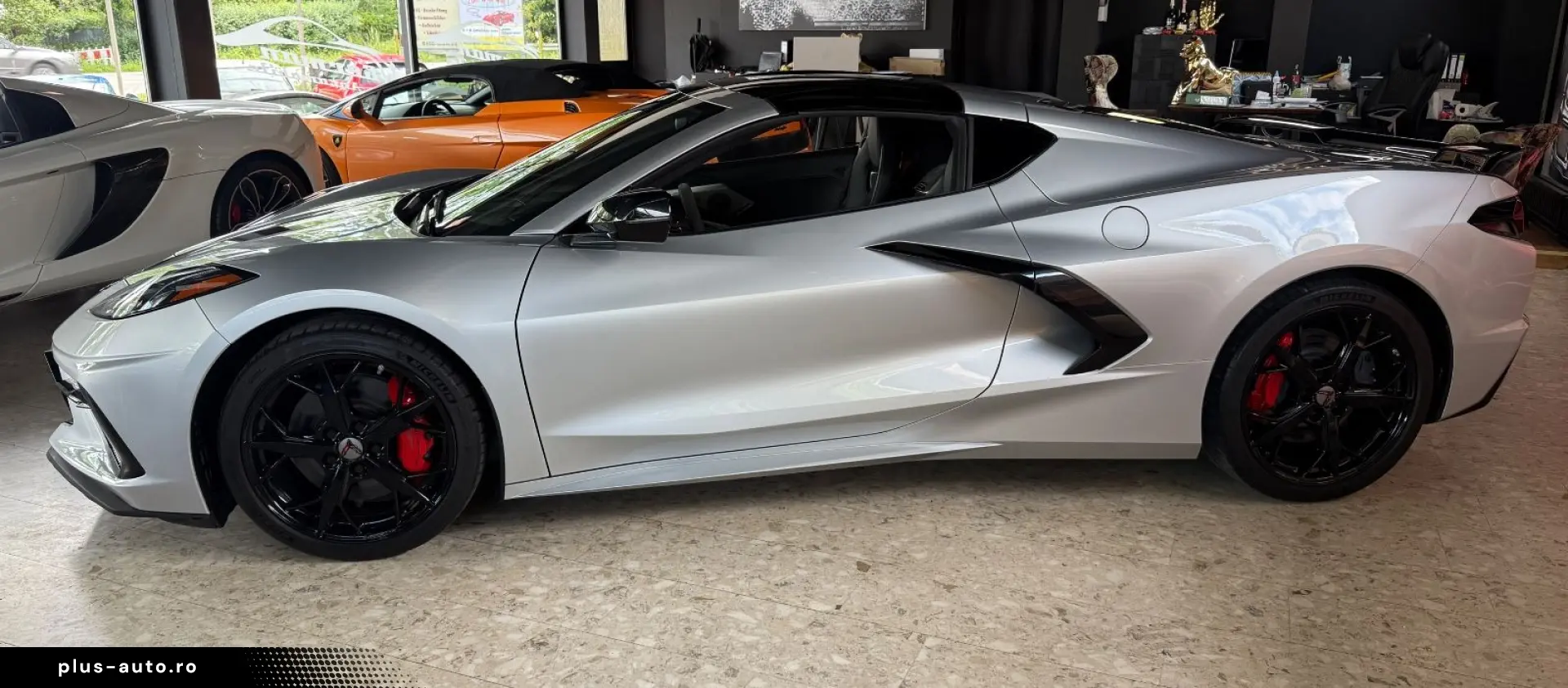CORVETTE C8 Stingray Coupe Targa 3 LT  UNFALLFREI  17TKM