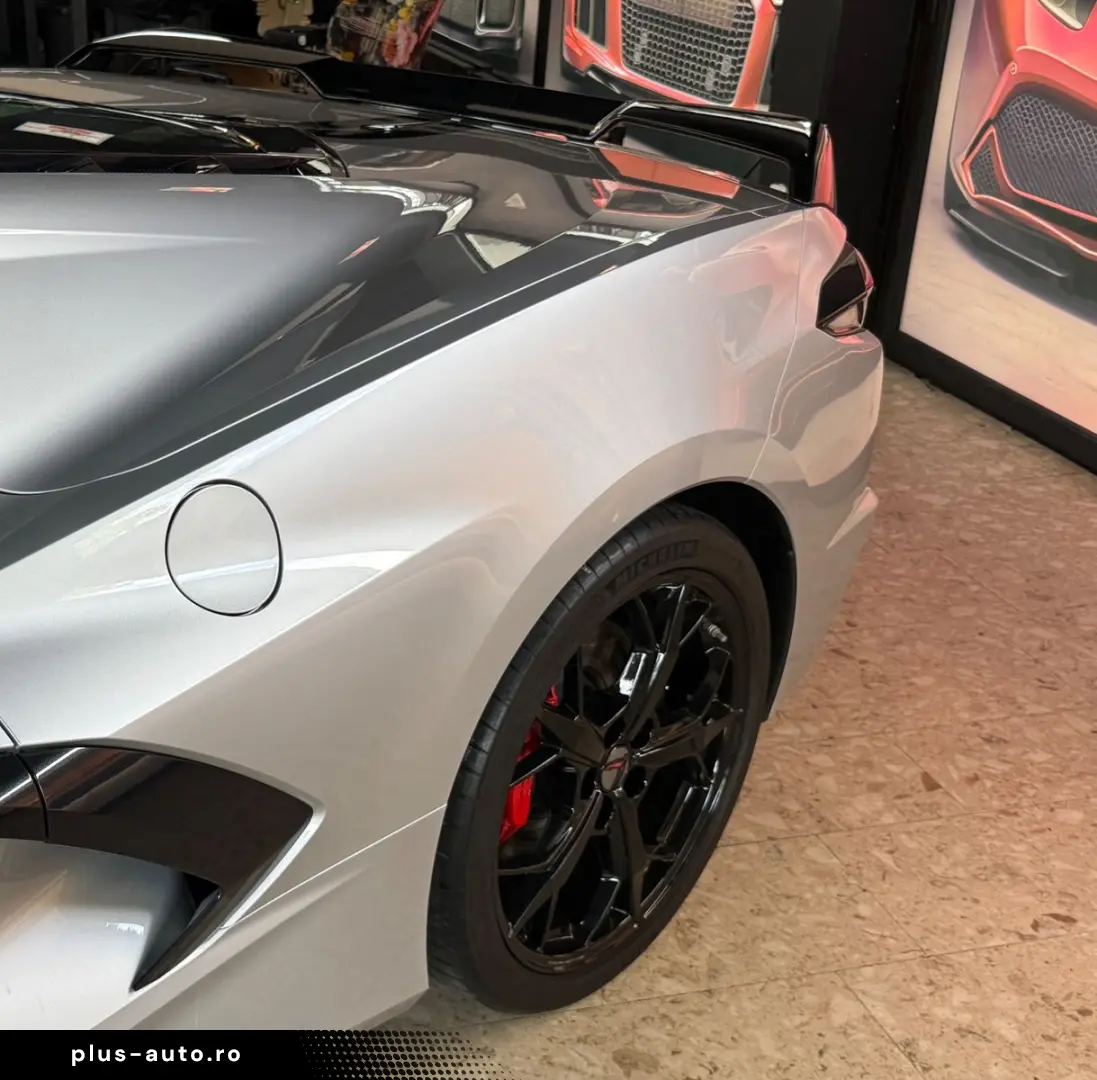 CORVETTE C8 Stingray Coupe Targa 3 LT  UNFALLFREI  17TKM